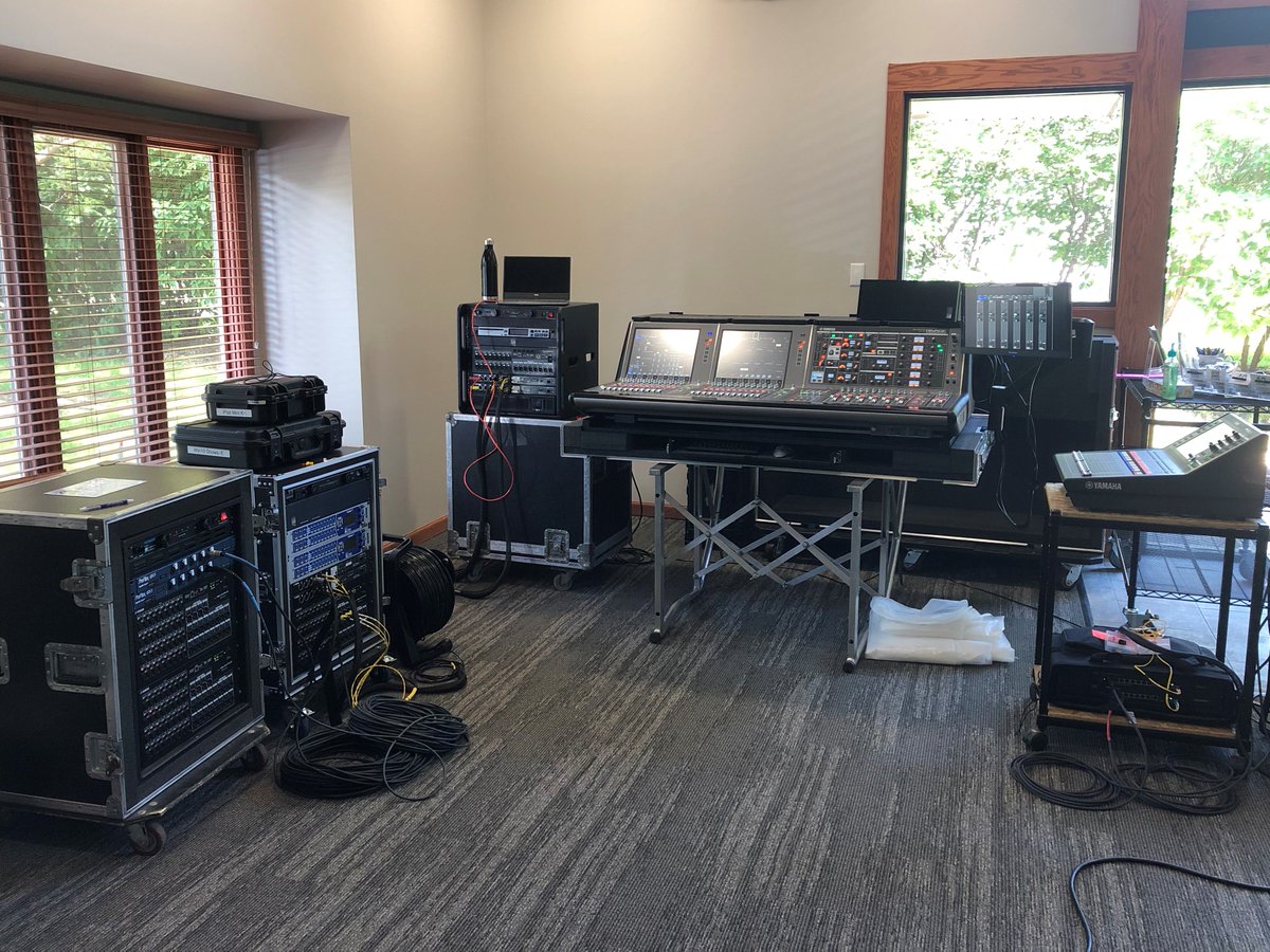 tcfurlonginc's tweet photo. Getting some programming done in the front lobby on this beautiful #FaderFriday! @YamahaCommAudio
#BetterAudioByDesign #RIVAGE #PM7 #QL1 #FOH #AudioEngineer #DanteSpokenHere https://t.co/eiHU4p4lVS