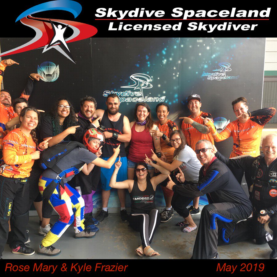 SDSpaceland's tweet photo. When it feels scary to jump, that is exactly when you jump, otherwise you end up staying in the same place your whole life.
These guys and gals jumped all in and got their A license! Congratulations!!!!
#SpacelandGrad #babybirds #spacelandstrong https://t.co/KeqJFPb4ij