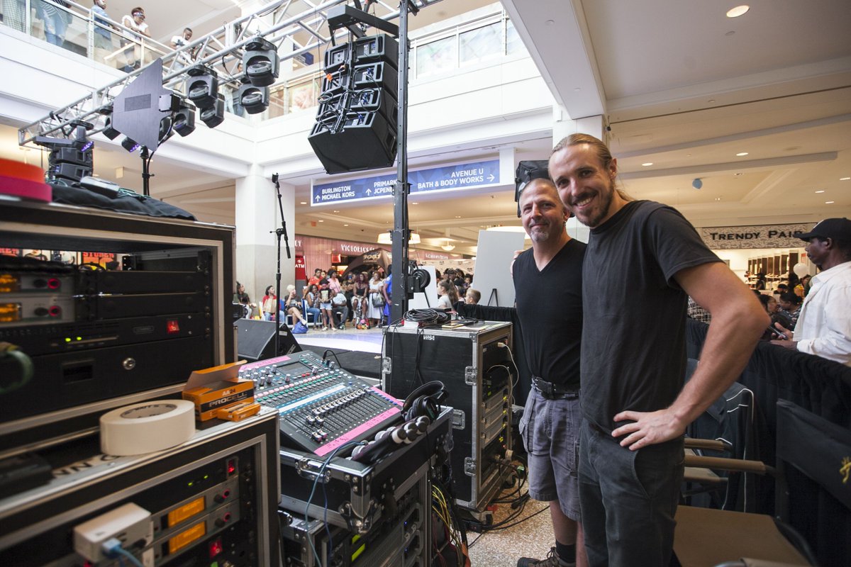 crossfireproav's tweet photo. Jeff and Paul making us look good ๐ #crossfireproav
.
.
.
#audio #sound #soundsystem #linearray #staging #stagedecks #fashionshow #fashion #production #productionlife #events #eventdesign #eventproduction #eventsnyc #nycevents #newyork https://t.co/4z2FYeZT18
