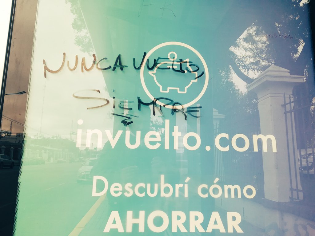 negro_0___'s tweet photo. Cuidado, centenial suelto https://t.co/905LhPR6Jc