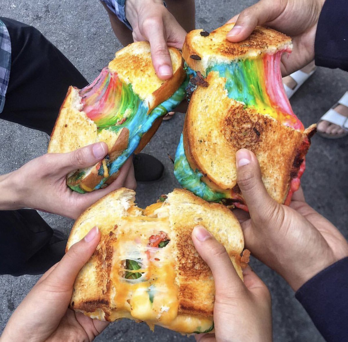 OCMagazines's tweet image. Who’s ready to get 🌈 cheesy this weekend at the @ocnightmarket ? 🧡 If you haven’t been before, the OC Night Market is a delicious &amp;amp; picturesque foodie haven for bloggers &amp;amp; food lovers of all kinds!
For more information go to: ocnightmarket.com
📷 @AlwaysEating__