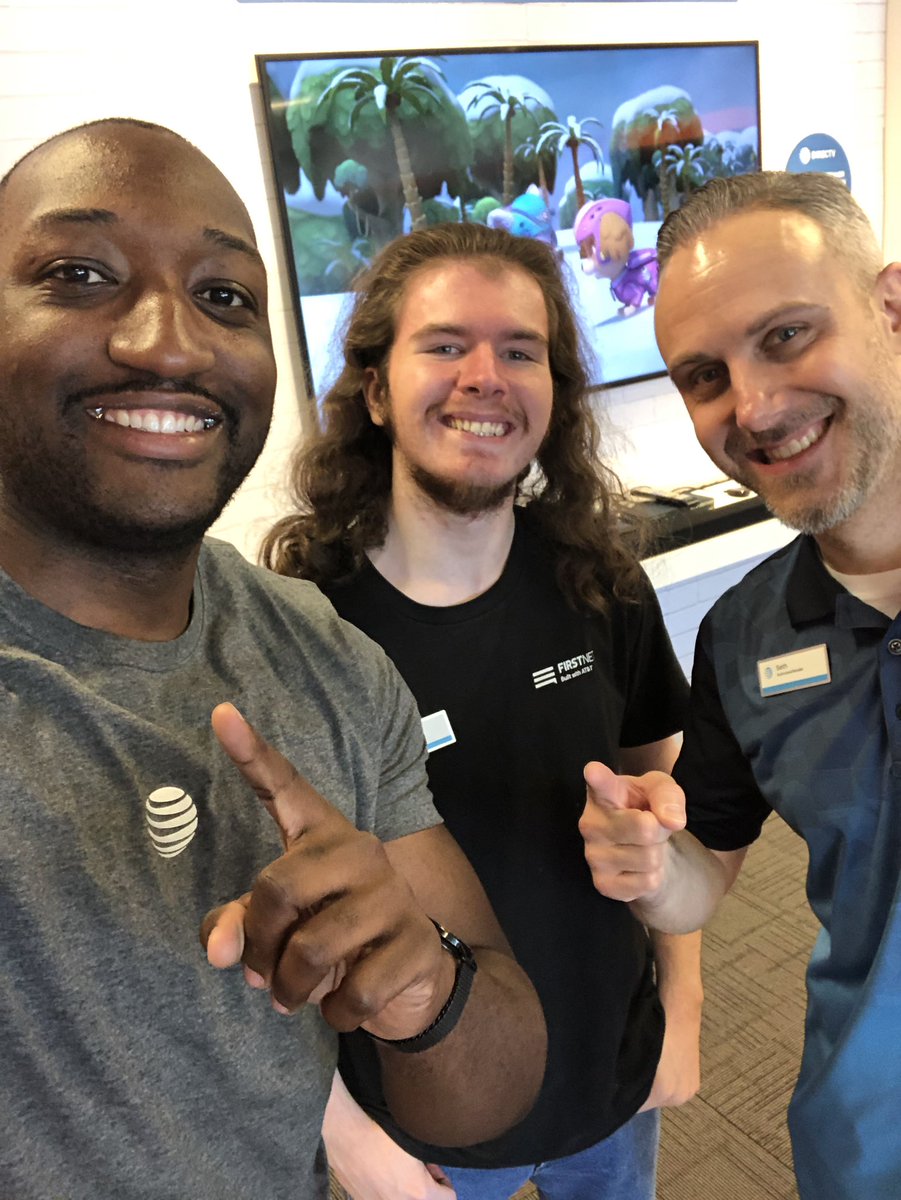 Had fun #Ignite -ing with the guys <a href="/PrimeComms/">Prime</a> Rea Road! On to the next light! <a href="/404girl/">Betsy Francis</a> <a href="/AdamMRagab/">Adam M. Ragab</a> <a href="/MarqRodgers/">Marq Rodgers</a> #CharLIT #RodgersTHAT