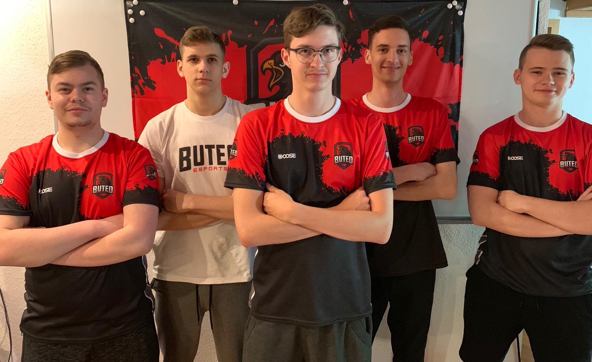 GamersBaseBC's tweet photo. Letzte Woche ist das R6 Team @BUTEOeSports angereist und hat die letzten 7 Tage ein intensives Training durchgezogen, heute früh hieß es für die Jungs dann Abschied nehmen.

Bis zum nächsten Mal und erntet bald die Früchte eurer Arbeit! 💪🥇 https://t.co/gXJ6FpSqG4