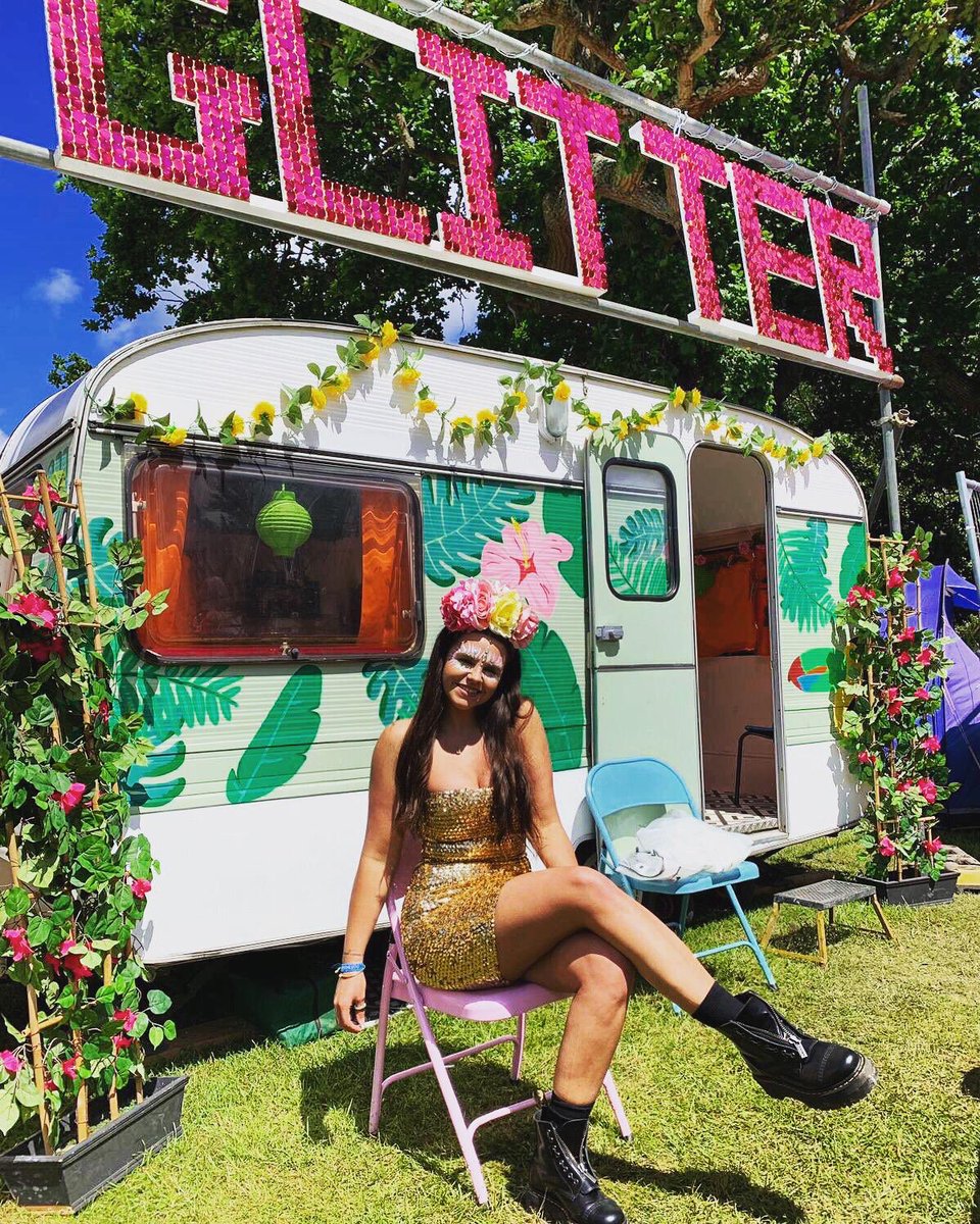POP TART BOUTIQUE (@wearepoptarts) on Twitter photo Ready for some glitter or braids ? All set up and ready to go - POP TART Boutique - <a href="/isleofwightfest/">Isle of Wight Festival</a> - Frida Van experience ... find us on the corner of the main arena. <a href="/wearepoptarts/">POP TART BOUTIQUE</a> #iamapoptart #fabulousfridas #poptartboutique #isleofwhitefestival 💄💄💋💋 Ready for some glitter or braids ? All set up and ready to go - POP TART Boutique - <a href="/isleofwightfest/">Isle of Wight Festival</a> - Frida Van experience ... find us on the corner of the main arena. <a href="/wearepoptarts/">POP TART BOUTIQUE</a> #iamapoptart #fabulousfridas #poptartboutique #isleofwhitefestival 💄💄💋💋