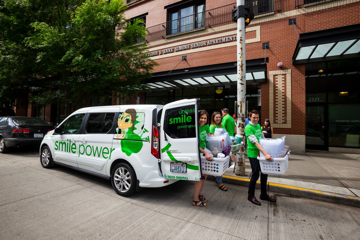 PlymouthHousing's tweet image. When moving into a Plymouth apartment, residents are often in need of living essentials like plates and bedding. So all new residents (~150 annually) get baskets with what they need to settle in. Thanks to @DeltaDentalWA's donation, 25 new residents will be welcomed home! 🔑❤️