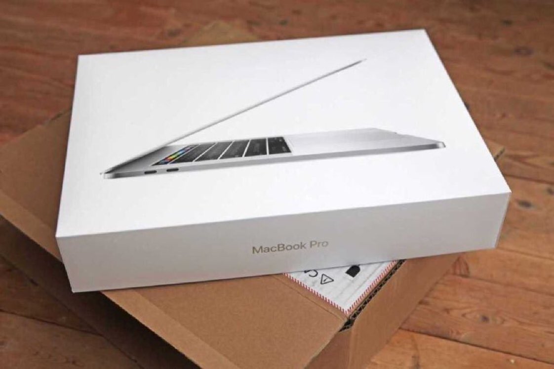 yunusaydincom's tweet photo. Çekiliş zamanı! 

Benden size karne - sınav hediyesi! 

BU TWİTİ RT EDEN VE ALTINA 2 arkadaşını ekleyen 1 KİŞİ BİZDEN MACBOOK PRO KAZANACAK! 

Açıklanma tarihi : 20 Haziran ! 

Başarılar! https://t.co/Z5r7HjM97i