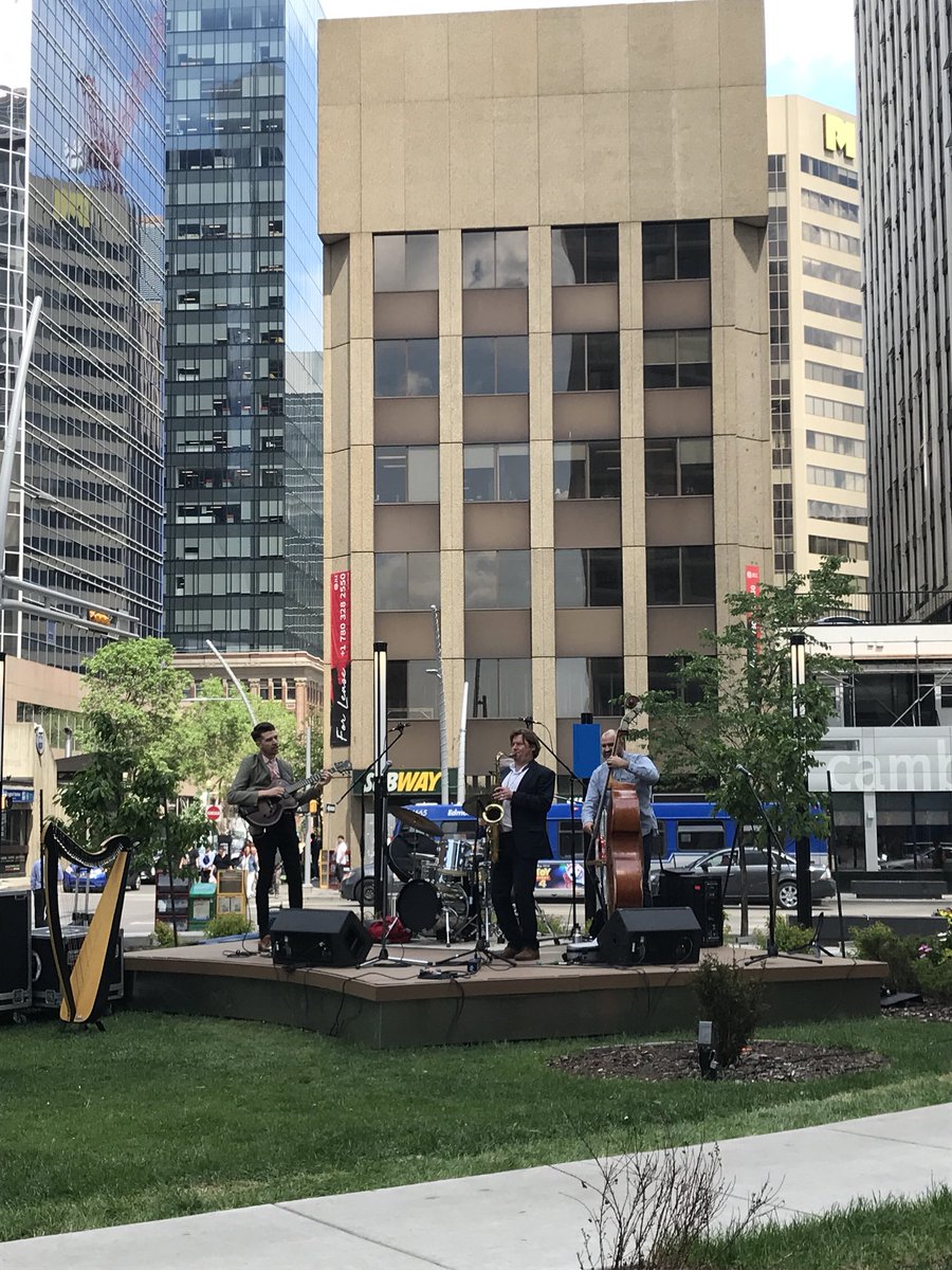 MacEwanSCE's tweet photo. Spend your lunch break enjoying some relaxing Jazz by the Dan Skaun quartet! We’ll be at TELUS Park until 1 pm today! #MacEwanConservatory #MacEwanU #MacEwanSCE #yegdt #Yeglocal #yegarts #edmontonliving #yeg #yegmusic https://t.co/zg6oaTODlI