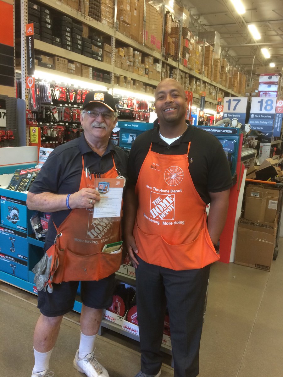 Herbert Lombard a 3 year plumbing associate being recognized in the isles for outstanding customer service by store leadership! Great job Herb🤙🏻
