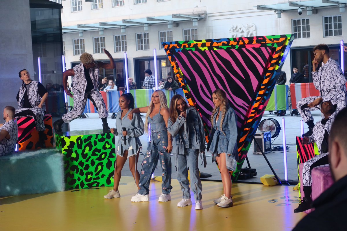PerryPresents_'s tweet photo. Smashed it ladies!! What a performance!! So glad I was there to watch your very first performance YAS!! 😍🔥👏🏻🙌🏻💃🏼🤗 @LittleMix @bbctheoneshow #BounceBack #BounceBackVideo #BounceBackIsOutNow #BounceBackOutNow #BounceBackMusicVideo https://t.co/h1TqyjFHCB