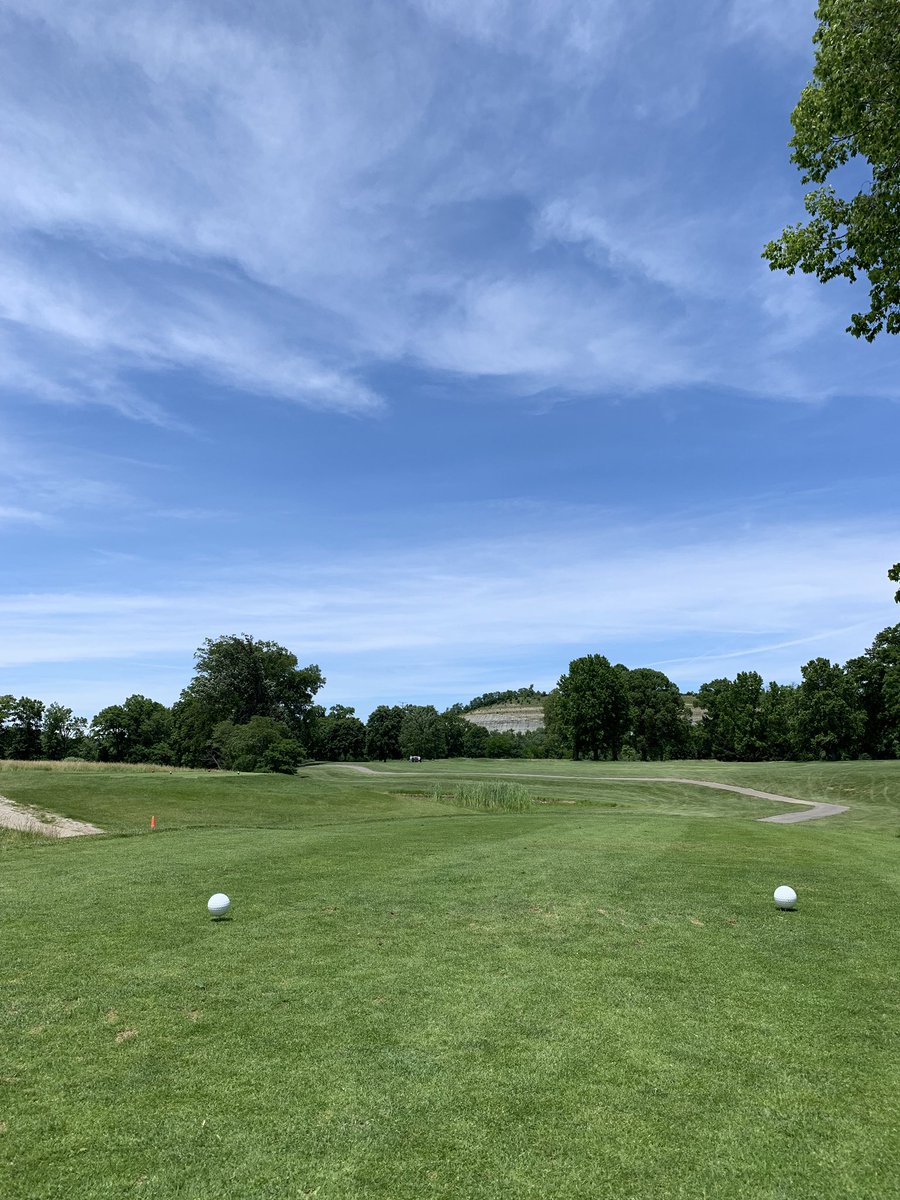DuffingtonC's tweet photo. 18th hole at Twin Oaks. Par for the #DuffBoys. -4 https://t.co/Mt2vCfzZJr