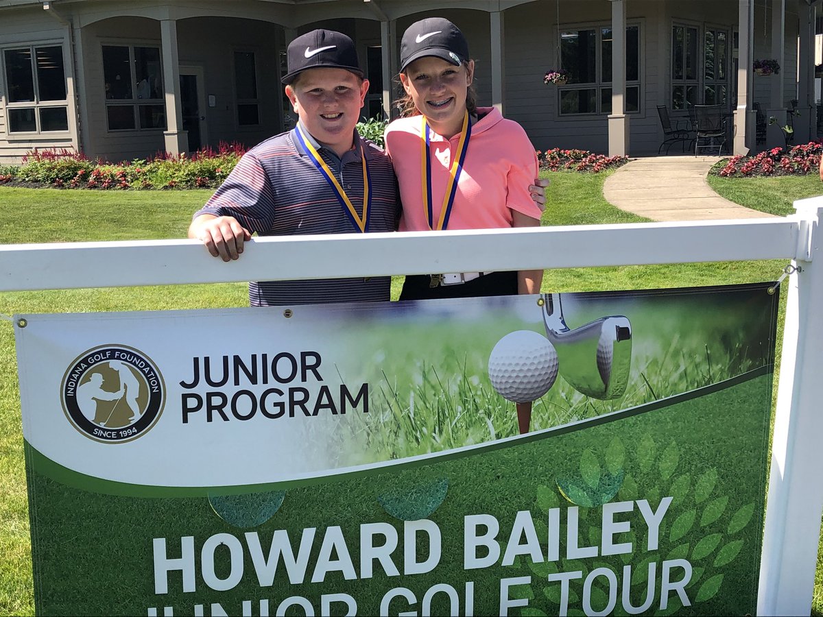 BeesonMacy's tweet photo. Thanks @injrgolf for another great tournament and to @PurdueGolf for hosting. The team championship was lots of fun with my lil Bro!  #teammates #2underpar⛳️ @BeesonNikia @BeesonRyan https://t.co/ZCkVPdT3ZC