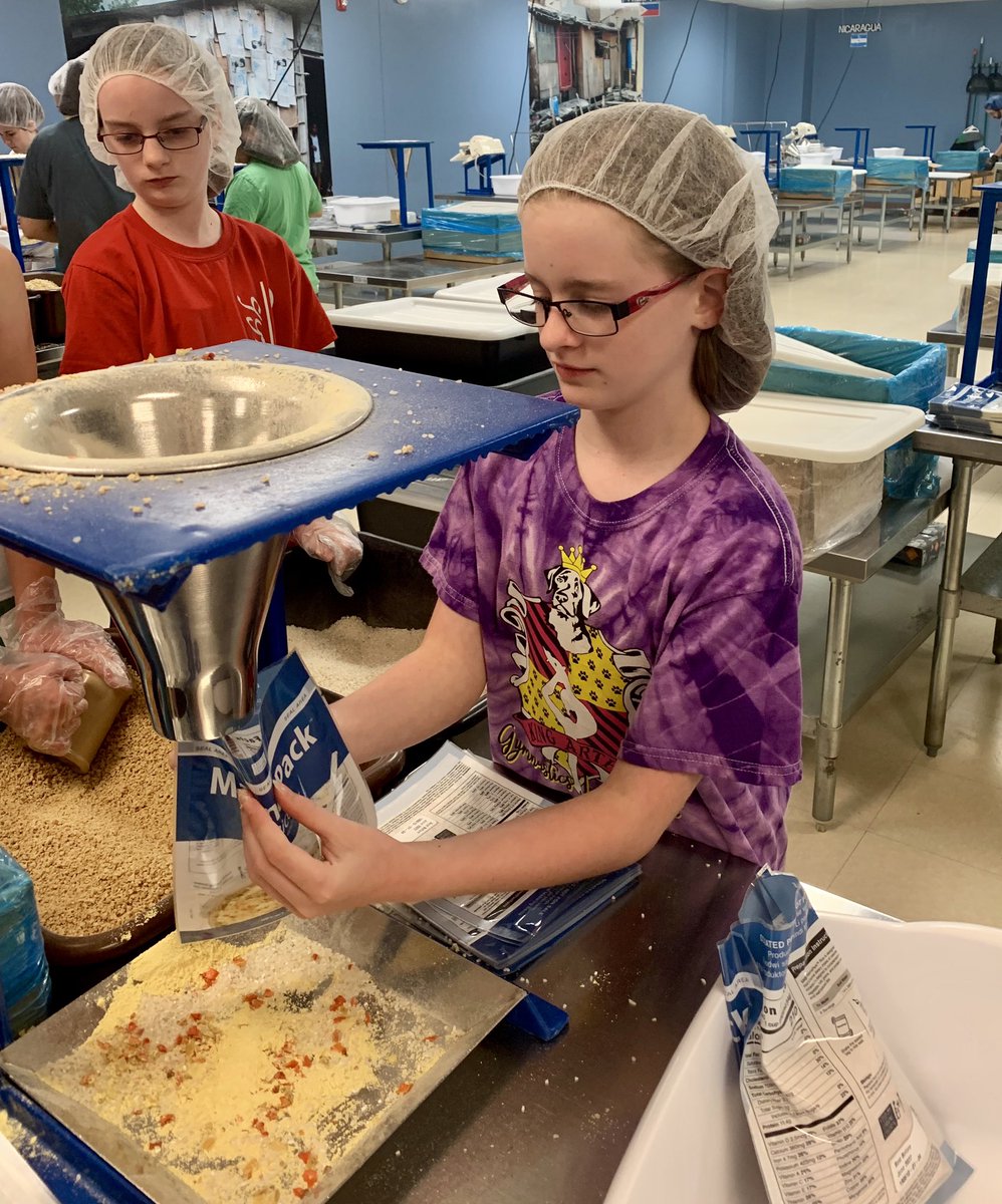 andermm1's tweet photo. My girls and I were invited to help pack meals for children at the Aurora, IL location. What an amazing organization. We can’t wait to go back &amp; serve again. So impt to get kids involved in serving others #fmsc_org #kidsservingothers #actsofkindness #sd113a https://t.co/Dnq5oQx2sl