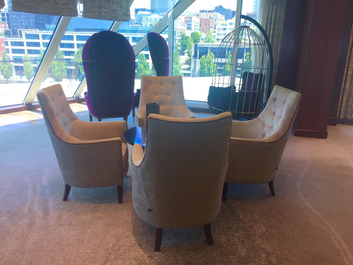 GoldbergBetsy's tweet photo. AzAmazing tour of @AzamaraQuest during a Seattle stop. #Luxurycruising at its finest on this floating #boutiquehotel. The décor evokes 1930s glamor. The spacious suites are worth the splurge. And the cuisine will delight with a variety of  flavors. #virtuosotravel #luxurytravel https://t.co/FODUJxQmKA