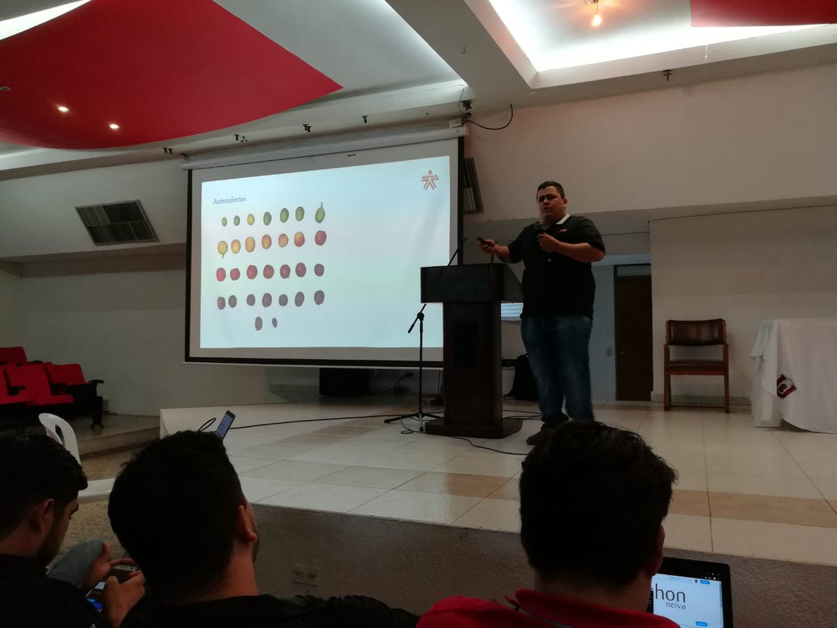 danielcastro_97's tweet image. Estas son las fases que tiene el fruto del café y en bases a estas imágenes se hizo el entrenamiento del algoritmo.
@pythonneiva #PythonNeiva #PythonColombia #HagamosComunidad #NeivaDesarrollaConPython