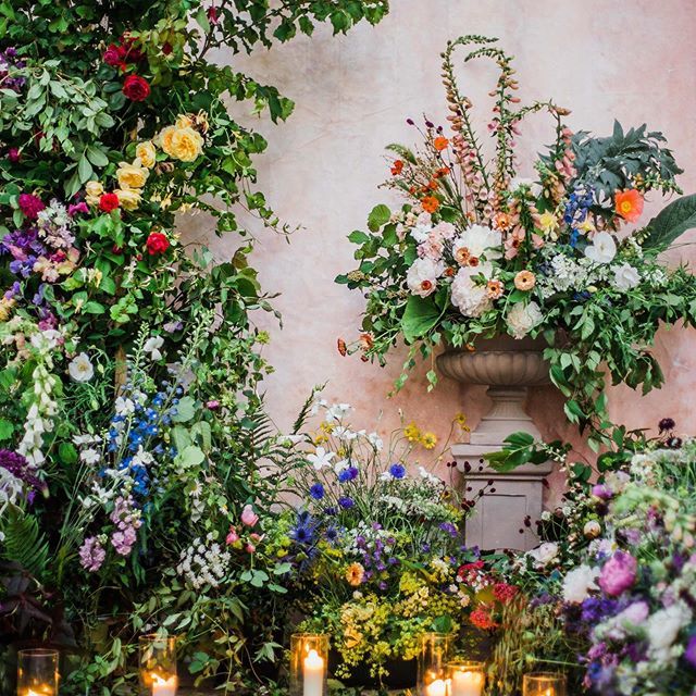 This week we held a BYO event to celebrate BRITISH flowers week, WOW a stream of glorious British blooms arrived at our work room for a day of discussion and collaboration. Thank you so much to all our hard working British growers who supply us with the … bit.ly/2x4Sxa5