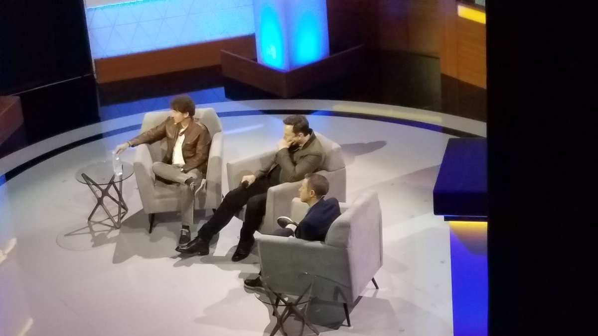 PiFFlive's tweet image. Chillin' OUTSIDE the bathrooms on stream with @andymilonakis before getting to see @elonmusk &amp;amp; Todd yesterday.