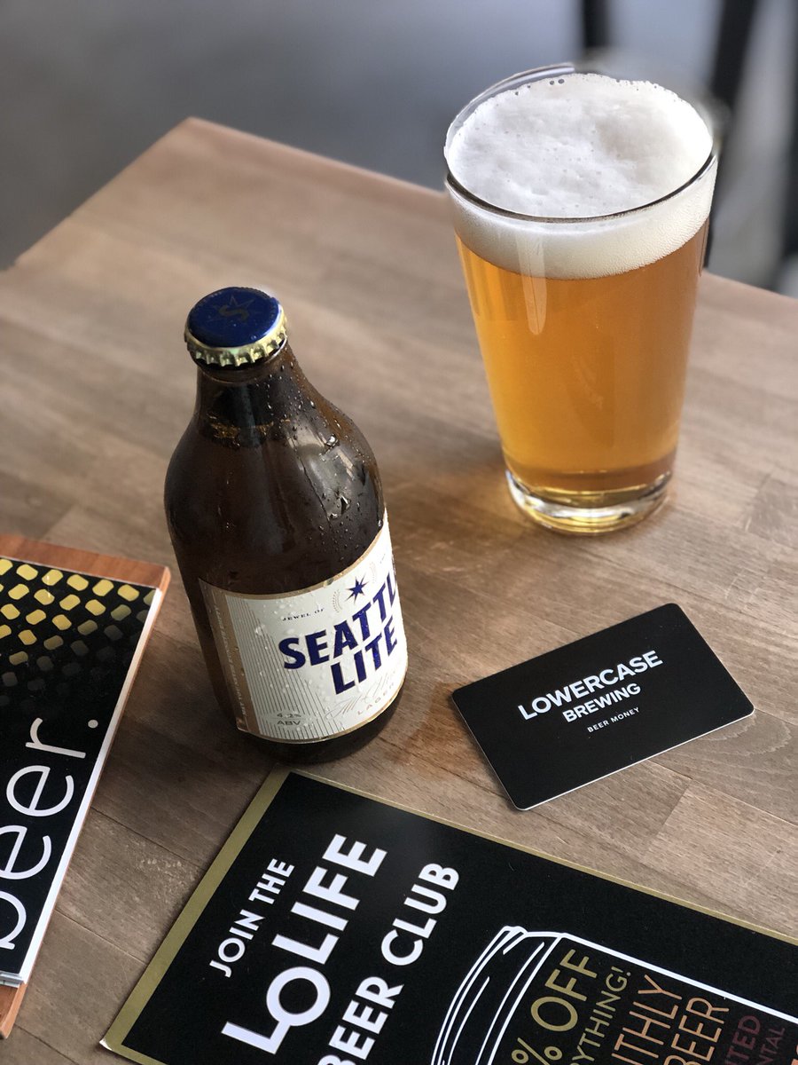 lowercasebeer's tweet photo. Need some last minute gifts for Dad? We’ve got you covered! Stop by the taproom and grab a “beer money” gift card, a membership to our LoLife beer club, or six packs of Seattle lite lager!
#lowercasebeer #fathersday #beermoney #lolife #seattlelitelager #seattle https://t.co/DDGTmWbA3A