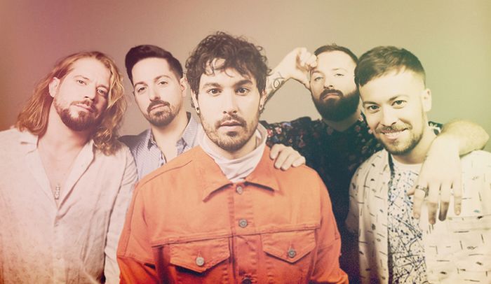 NotYerAvgChick's tweet image. .@redsunrising fans besure to read my @StarryMag exclusive interivew with the band at starrymag.com/red-sun-rising…! We chat new EP #Peel, covering @TheBeachBoys classic hit #WouldntItBeNice, performing live, fans and more! #WeAreThread