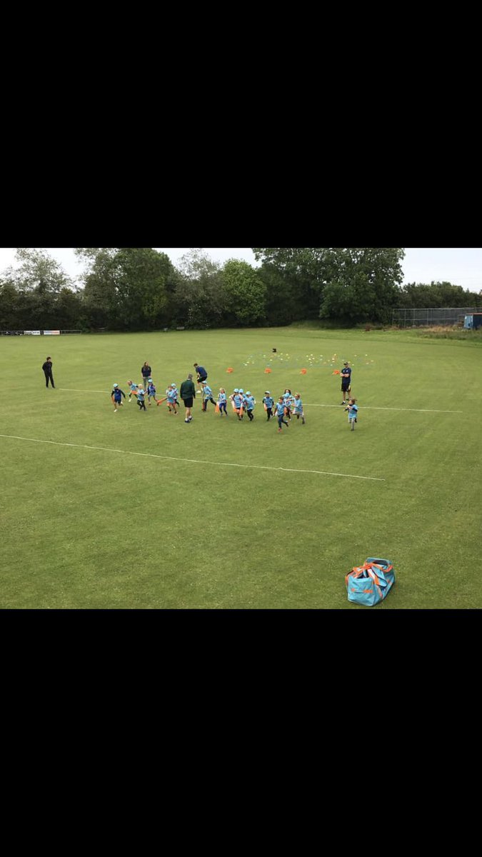 Pembroke_CC's tweet photo. ⭐️ Another fun all stars session 🏏  
#AllStarsCricket #BigMoments https://t.co/Tu4eT7UHQ3
