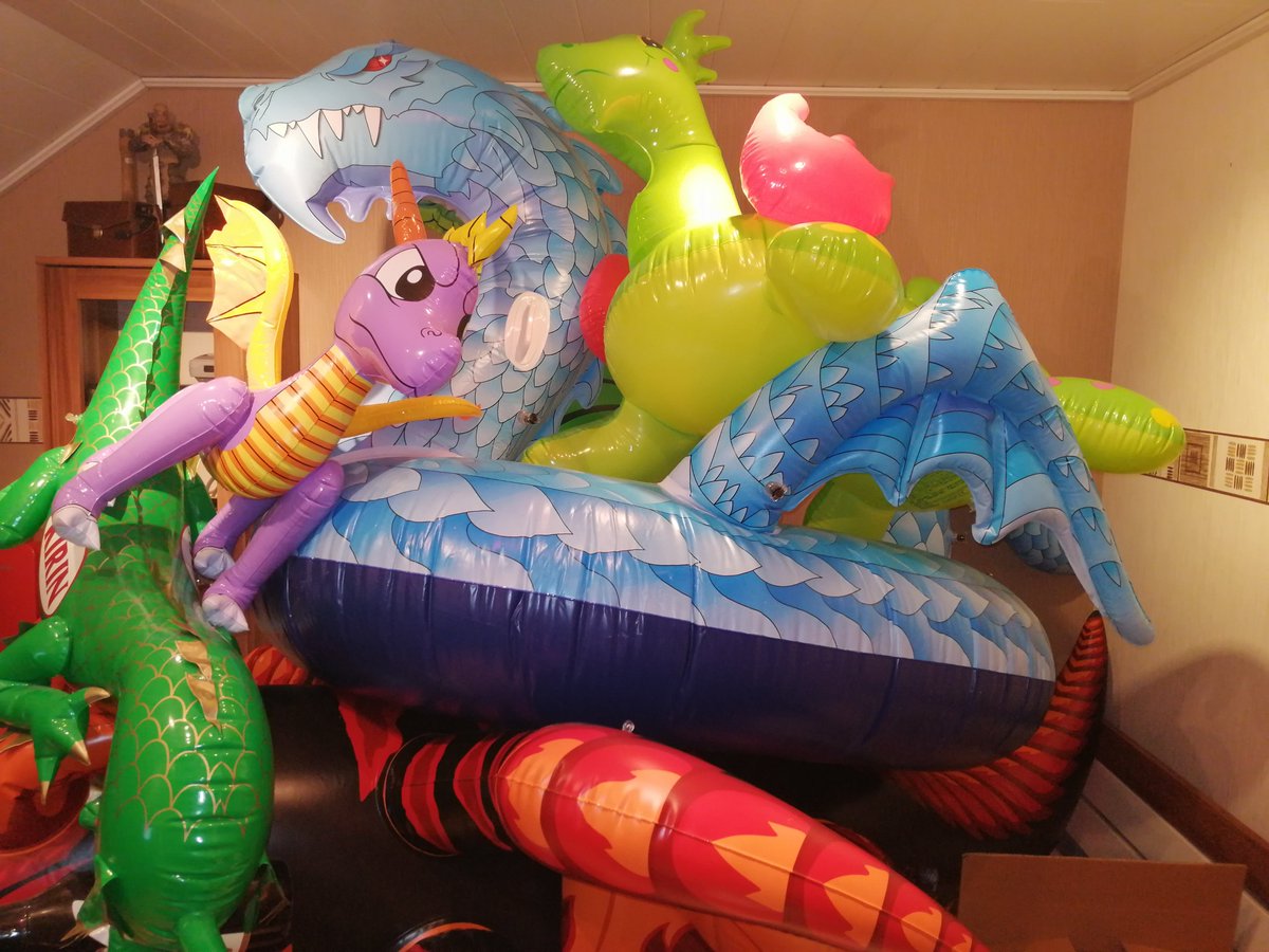 Hallstahl's tweet photo. G O R G E O U S 🐲🐉🦈🦕 https://t.co/3dae9c9hBq
