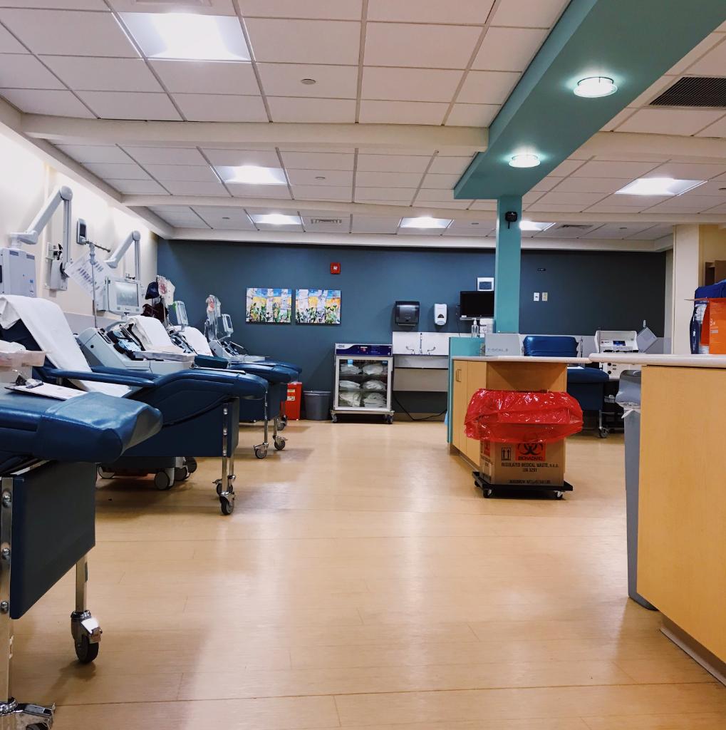 BostonChildrens's tweet photo. #BloodFact because platelets only last five days outside the body, there's always a need for donors at @BCHBloodDonor: https://t.co/0P4WyMmNv2 #WorldBloodDonorDay https://t.co/2zX3ugSDfw
