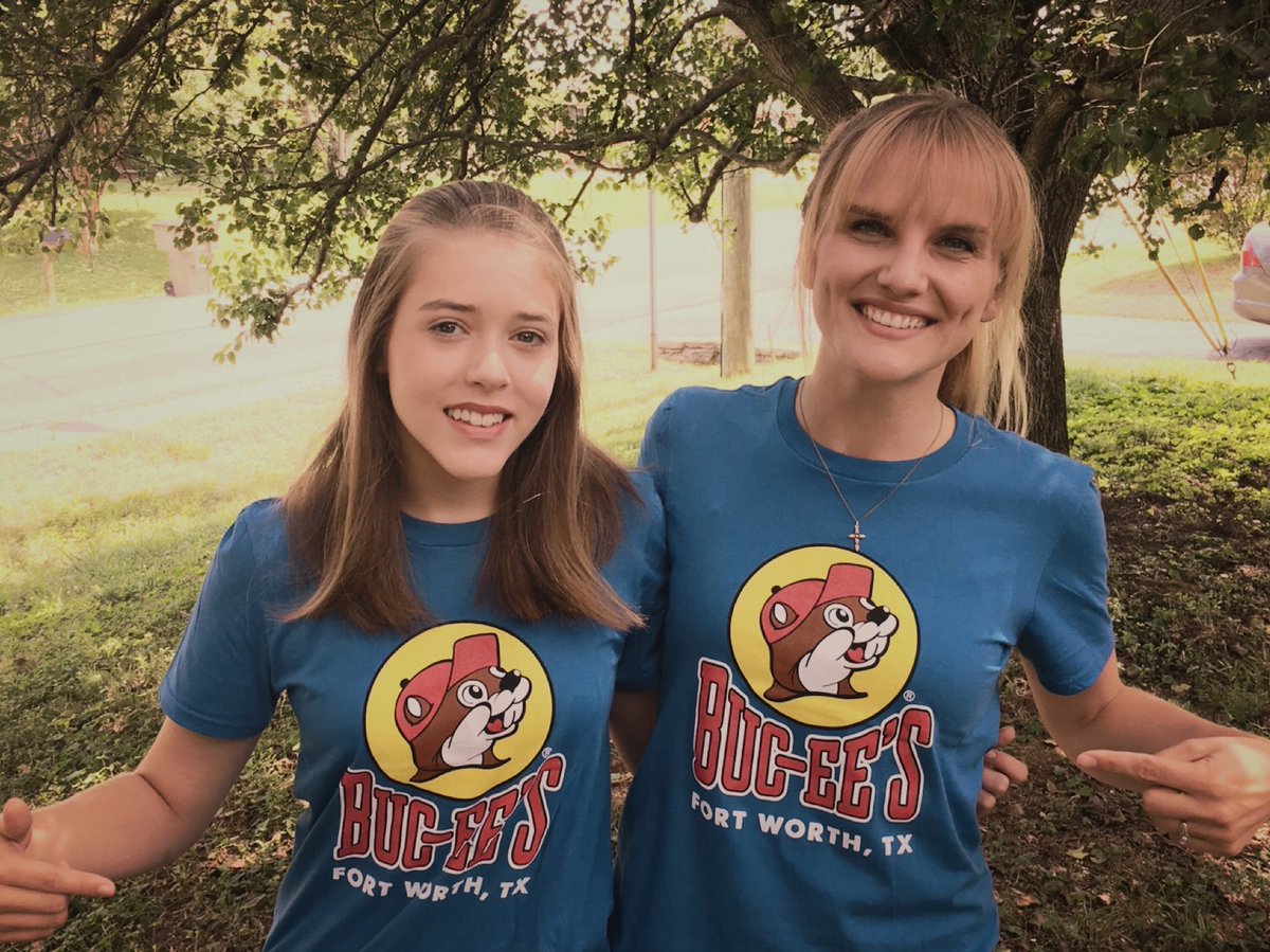 CrosbyLaneMusic's tweet photo. Bringing a little Texas to Nashville today!
#bucees #texas #buceethebeaver https://t.co/J5q3EqlMcd
