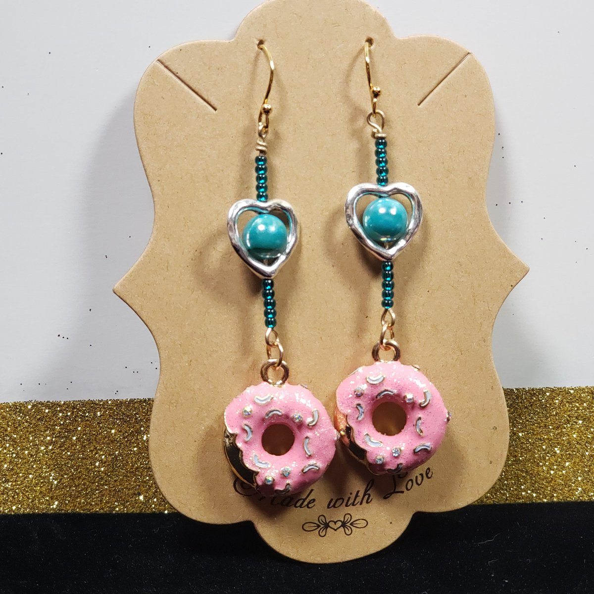 Hey <a href="/LauraBaileyVO/">Laura Bailey</a> I bet you'll never guess who inspired this earring set! :) <a href="/CriticalRole/">Critical Role</a> #DnD #CriticalRole #jesterlavorre