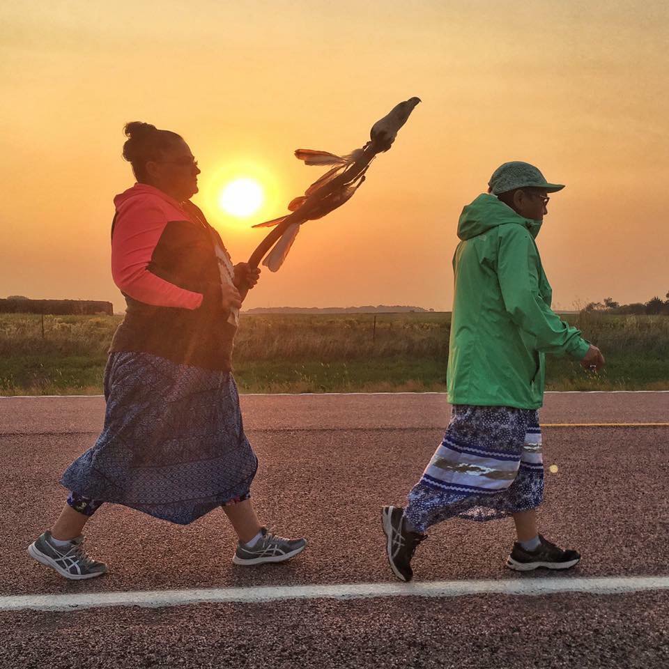 CleveFoundation's tweet photo. Proud to support #CreativeFusionCLE artist & Ojibwe elder Sharon Day, who will lead a sacred river walk June 17-20 beginning at #CuyahogaRiver headwaters & ending 4 days later as group carries sacred river water/empties it into #LakeErie. More: https://t.co/ikozqtArfR #Cuyahoga50 https://t.co/aPNjGIAUHd