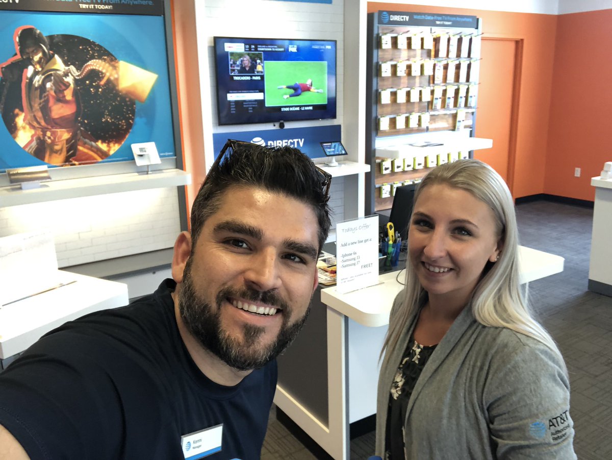 kennicaraballo1's tweet photo. Ignite day with a sister store!! Great job Allison. 4 new Activations @J_Komenski @abigahil84 @Dhali_Ahmed @DFraser0107 @bmcvaugh97 @ATT_Devin @paoladisla13 @Bobby_W_Aman @Salzone1221 @CameronIsATT @marcellobenny @gonty_13 #OneNYNJ #ARignite #primeignite https://t.co/kUJVweaGhI