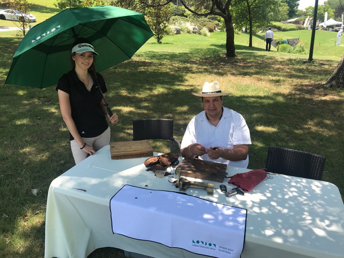 londoncgroup's tweet photo. The 60th Torneo Anual de Golf Campestre Monterrey joined the players to provide a relaxing time, lit up with fun activities at our station during the event in the hopes to shape the perfect route to enjoy the game. #Mexico #shapeyourswing https://t.co/WEmj7I0lZx