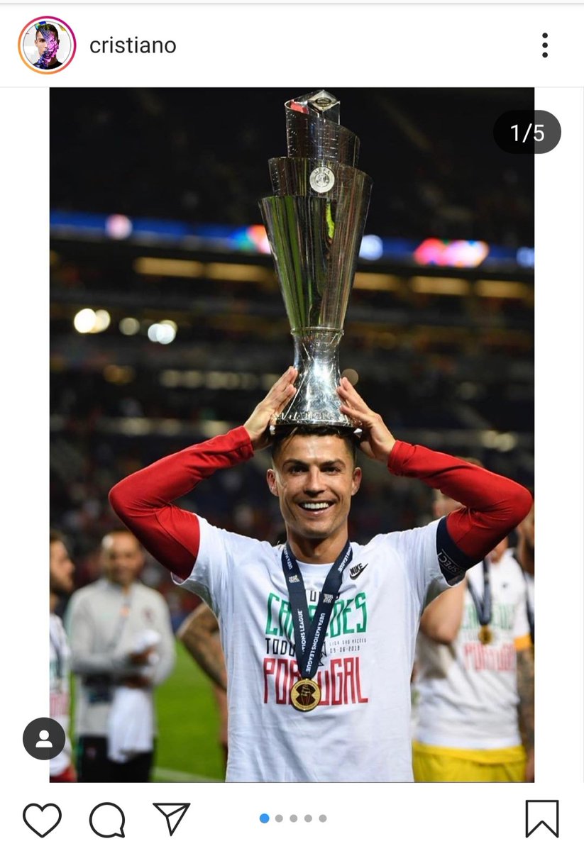 CurvaJ's tweet photo. 🎙️|رسالة الأسطورة كريستيانو رونالدو لجماهيره:

"لقد كان موسم لاينسى، تجربتة جديده،ونادي كبير، ومدينة مذهلة ، كسرت الأرقام وفزت بـ ثلاثة القاب..
أشكر جماهير يوفنتوس على الطريقة الرائعة التي رحبوا بها بي في ايطاليا...انتم جزء مهم من انتصاراتنا.. https://t.co/wgNbyND5QB
