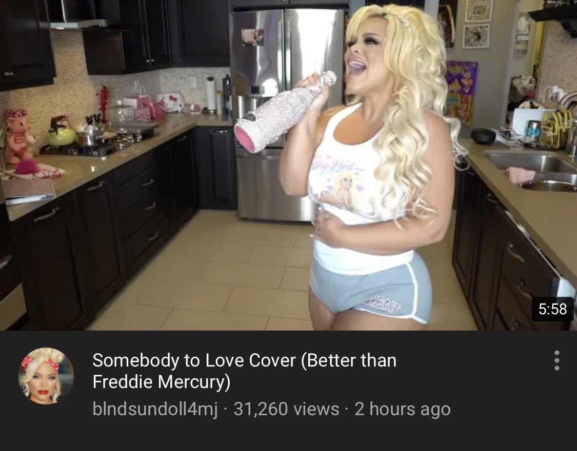 freddiemyqueen's tweet photo. Nobody :
Not a soul :

me in my shower : https://t.co/WvfZvR4g7L