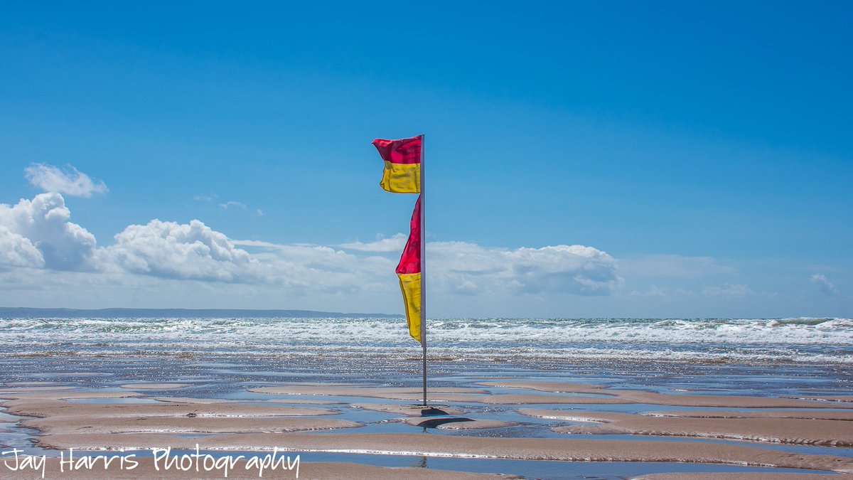 The #NorthDevon coast is a favourite place of mine!

#croyde #baggypoint #coast #sea #lifeguard #devon #photography #landscapephotography 

facebook.com/jayharrisphoto…

@VisitDevon 
@DevonLife 
@GreatDevonDays 
@lovenorthdevon 
@RNLI
@NTSouthWest