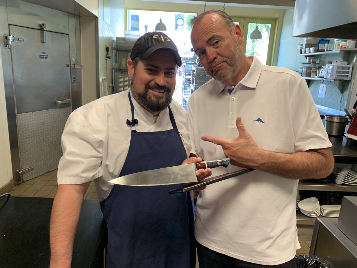 CharliePalmer's tweet photo. Beautiful handcrafted custom knives from Houston Edge Works. Take a look at the handle — now I’ve got my favorite team with me in the kitchen #gogiants. Thank you @pennman88 for your incredible handiwork. https://t.co/bMdf8FZVtt