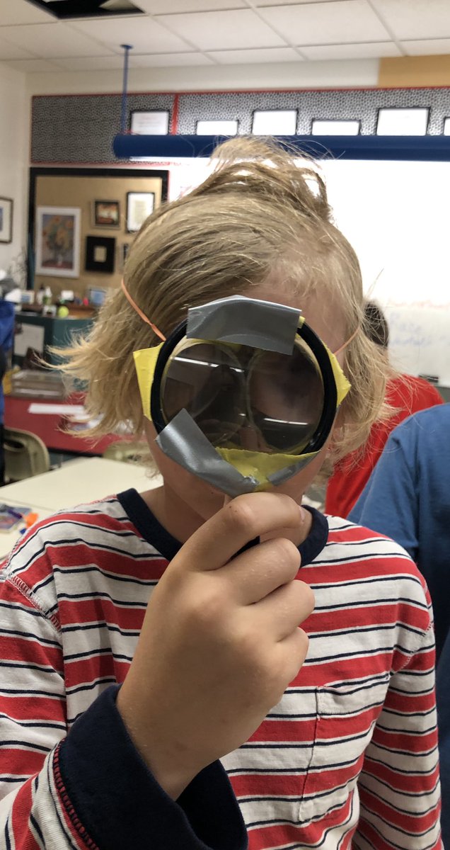 fcsfearless4s's tweet photo. “My periscope actually works!”  Building optical devices. #FCSinspired #lovescience https://t.co/UZ7aoikiYG