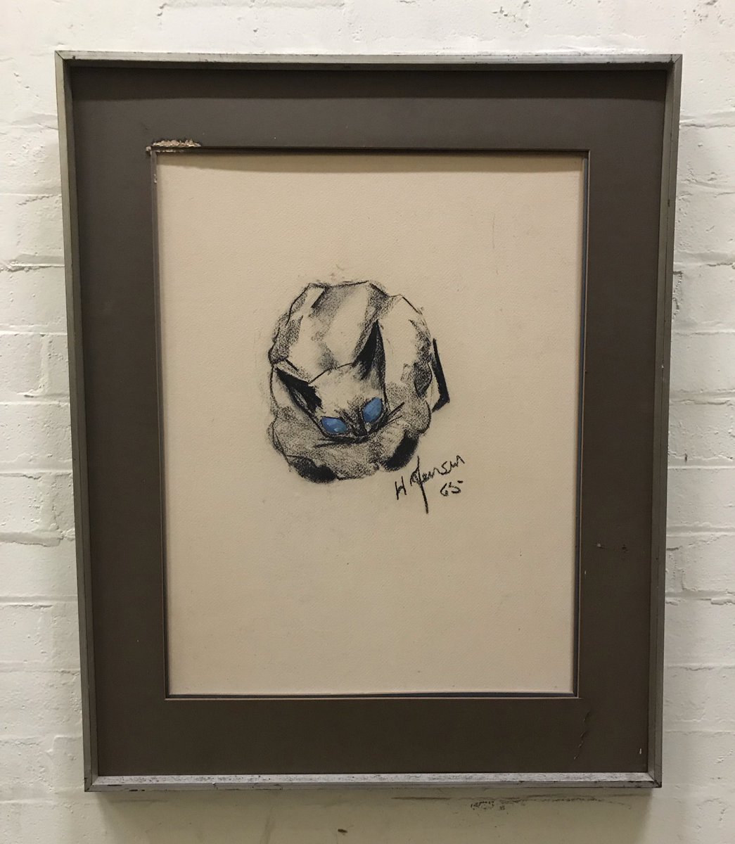 cfwriter's tweet photo. Today’s #Caturday content comes to you from the #FoundSpace Gallery (established by @history2wheeler, now curated by @Historywhore) just off the Quadrangle @Sydney_Uni: https://t.co/n8aL8zHYTy