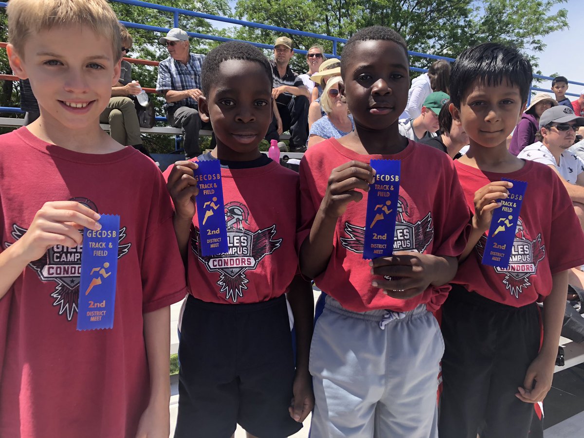 a_symchyshyn's tweet photo. So proud of our athletes today at District track!! Our relay teams especially rocked it but overall, the students were outstanding in every which way! Way to go @GilesCondors ! https://t.co/itXYj0dS0H