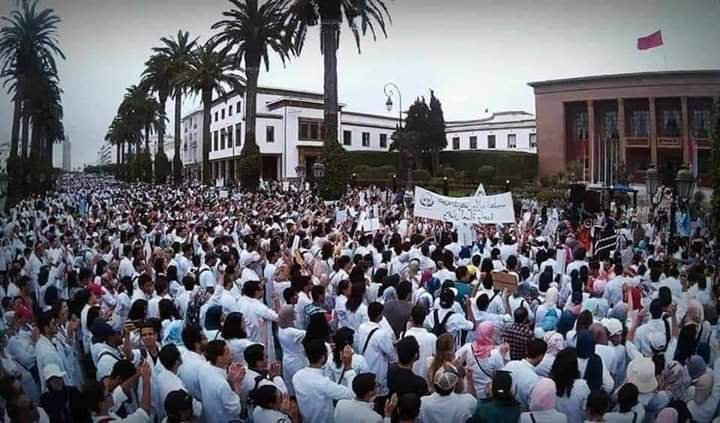 Adios04978528's tweet photo. Future Moroccan doctors are being harassed in savage ignorant ways, forced out of Campus. Our Professors are harrased, suspended. Our parents are investigated and suspended. We’re living in terror just for asking for our rights, a good free education!! #DoctorsUnderOppression https://t.co/GLEuPftFMd