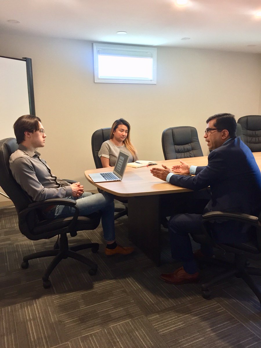 assiniboiacc's tweet photo. Finishing off this week by talking to our member Mehmood from @RBC about the importance of teaching financial literacy to youth. Have a great weekend everyone! #westwinnipeg #ACCvalue #makingbusinessconnections https://t.co/oWhIX9WjfQ