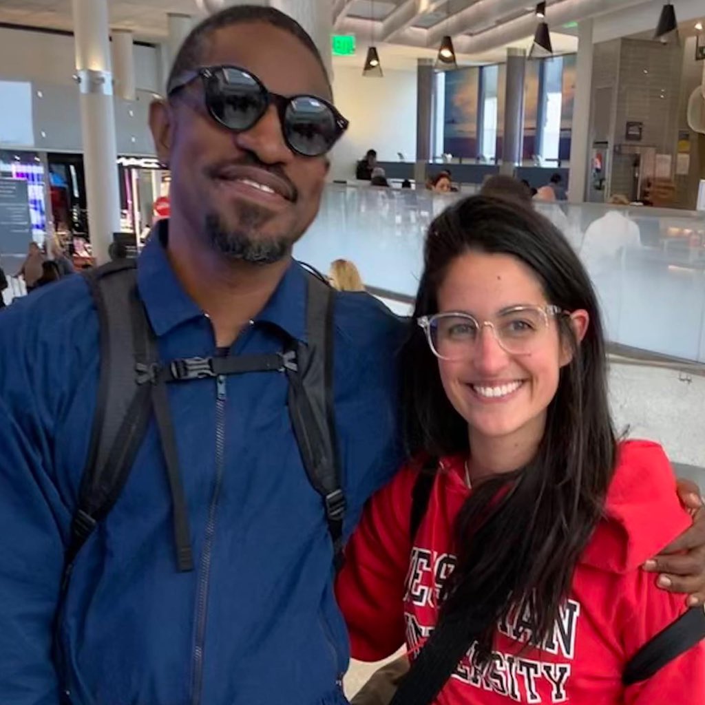 I saw a man walking around my terminal playing a flute for 40min and was losing my mind because I thought it was André 3000. And then it WAS André 3000!!! 😍😍😍😭😭