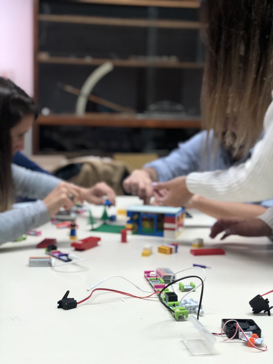 edumakers tweet media