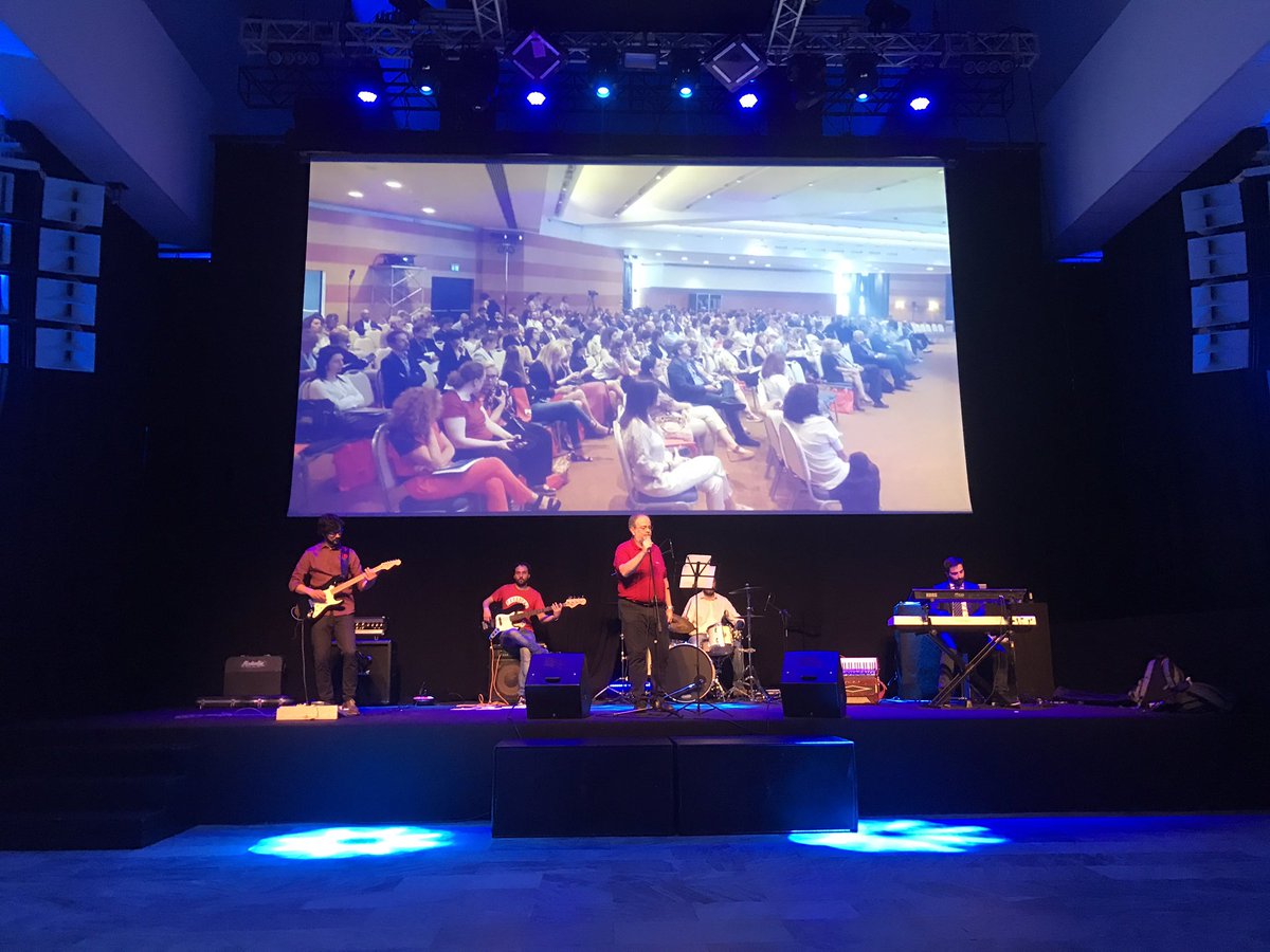 robymiano's tweet photo. Great performance by @EFinazziAgro #SIUD19 indie and indie pop music with a total urological band "The detrusor contractions" @SIU_Italia @drmusco @ecostant1 @vlimarzi @GfLamberti @cosimodenunzio Next stage @Uroweb ?? https://t.co/38Vp0KgJ9r