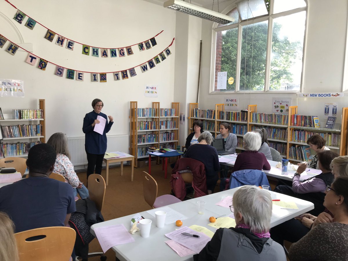 YLL_Centre's tweet photo. Amazing ESOL training @Eco_CP_Library today #Esolteachers #ecocom Also privileged to see the beautiful bunting in the childrenโs library #BMax19 https://t.co/7DAjdu8gWL