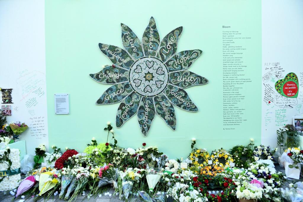 MayorofLondon's tweet photo. Tonight, Londoners of all faiths remembered those we lost in the tragic #Grenfell Tower fire. We paid tribute to the heroic efforts of emergency services &amp; recalled how the community, with an army of volunteers, came together, displaying the generosity &amp; spirit of our great city. https://t.co/wmjIl3d3AT
