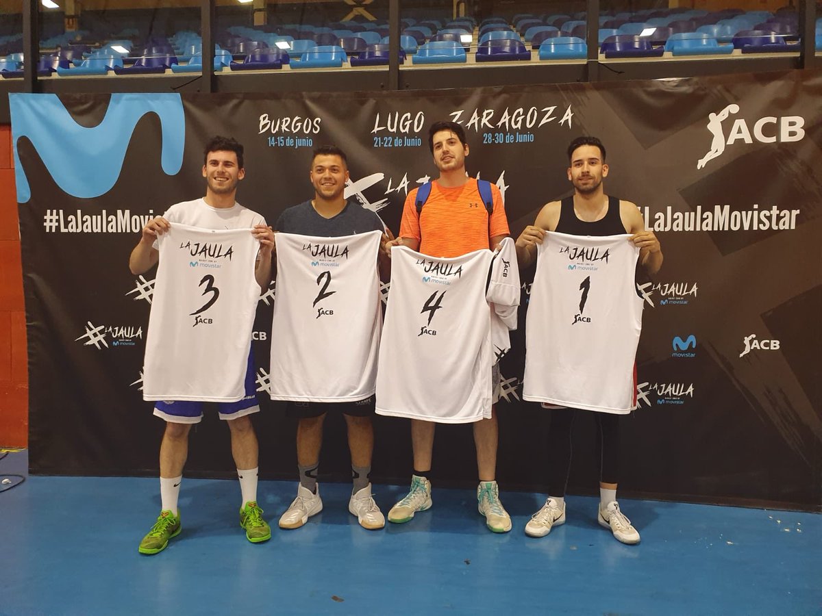 barri_dani's tweet photo. Mañana estaremos jugando en #LaJaulaMovistar #ClassicClass https://t.co/mkWFy6v2B3