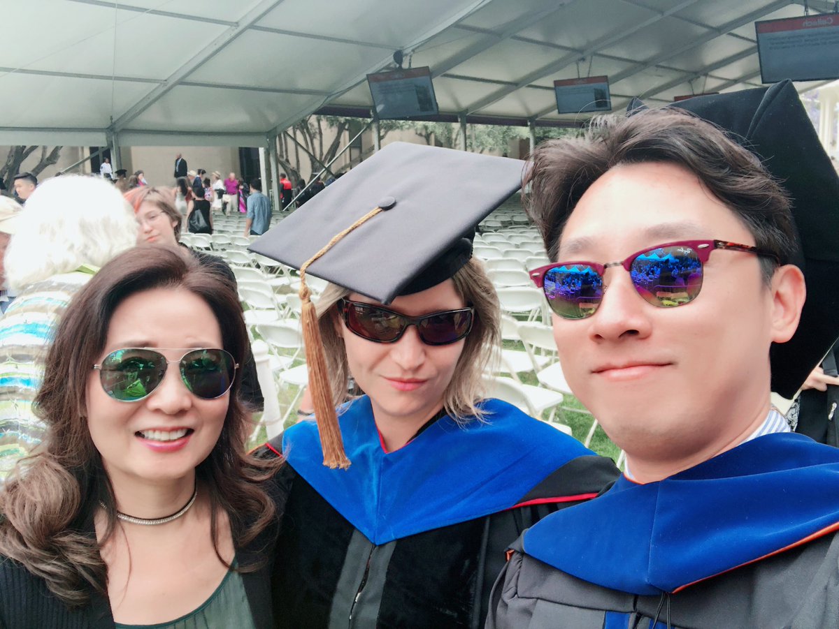 ryanjhcho's tweet photo. Graduated! 👨🎓 Huge thanks to awesome @VivianGradinaru @Caltech #Caltech2019 https://t.co/v8alf1FS6d