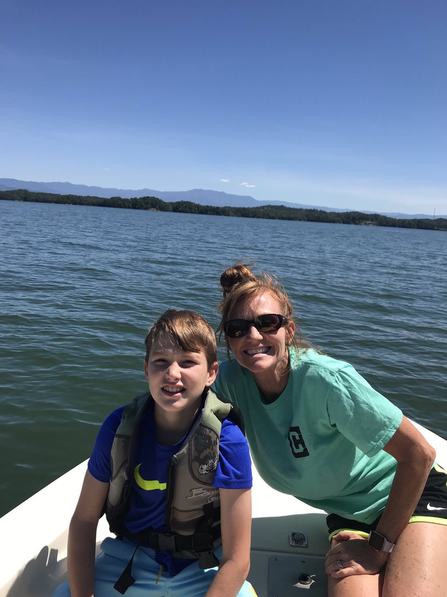 CoachLHammonds's tweet photo. Absolutely a beautiful afternoon on Douglas Lake!! #ZacklyRight https://t.co/w7WrycENJ3