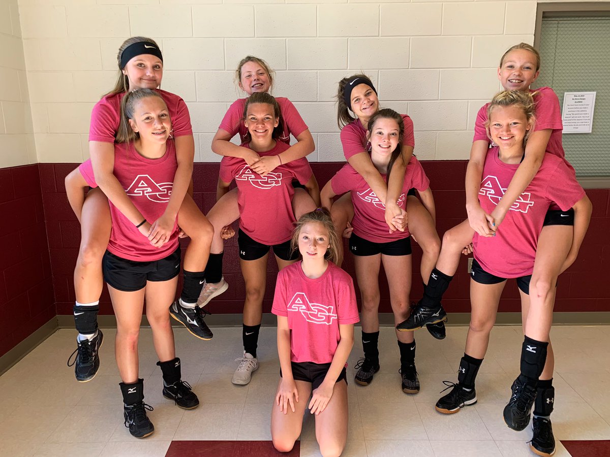 AGPirateVball's tweet photo. What a great two days of volleyball for these young ladies! They improved and learned so much. You won’t want to miss any of the action this fall from our Junior High Volley Pirates! #AGPiratePride @AthleticsAghs @AshGrovePirates https://t.co/zc0Jy55kXE