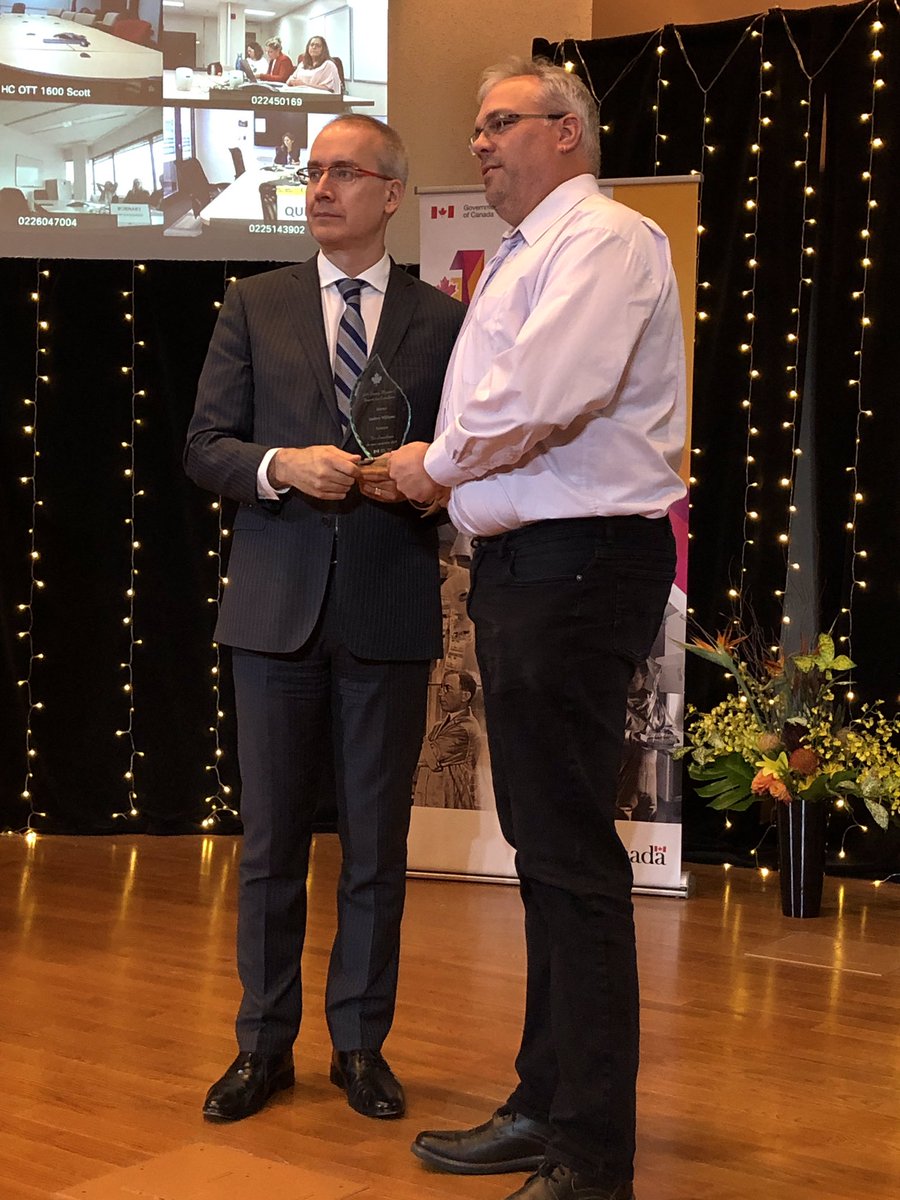 rianiro's tweet photo. Congratulations to Andrew Williams on receiving the DM award for Science! / Félicitations à Andrew Williams pour avoir reçu le prix du SM en sciences! #HECSB https://t.co/2Zqu6yAlm0