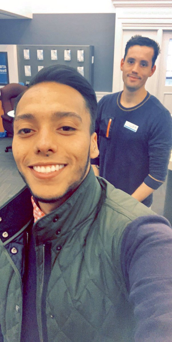 yesid_att's tweet photo. Sharing best practices at our sister store @ Manlius today #NYNJ #NYNJIGNITE2019 #ARIgnite #Directv25 #PrimeIgnite #ATT @DFraser0107 @gonty_13 @marcellobenny @MichelleD_NY https://t.co/DY7rqi0sCb